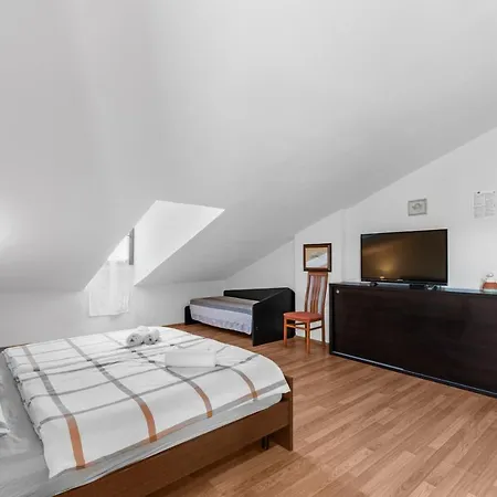 Falcon Διαμέρισμα